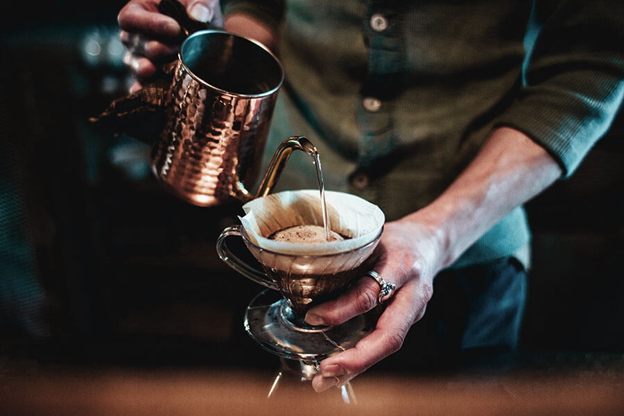 The Perfect Coffee: Baristas Vs. Coffee Makers